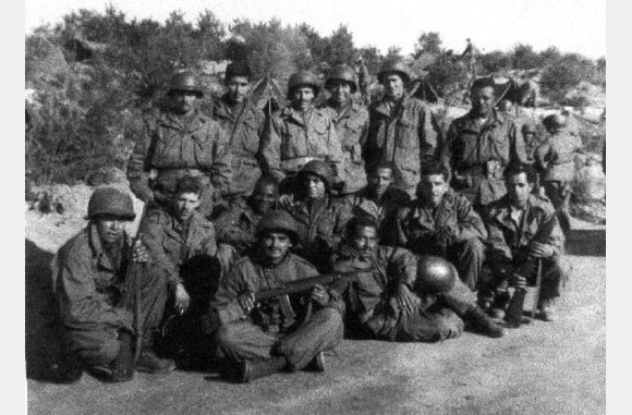  Members of the Weapons Platoon, Company B, 65th Inf Regt Korea 1950-51