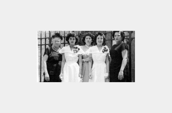 My grandmother Juana Aponte and my aunts, Matilda, Patria, my cousin Kenedy, and my aunt Aurea.